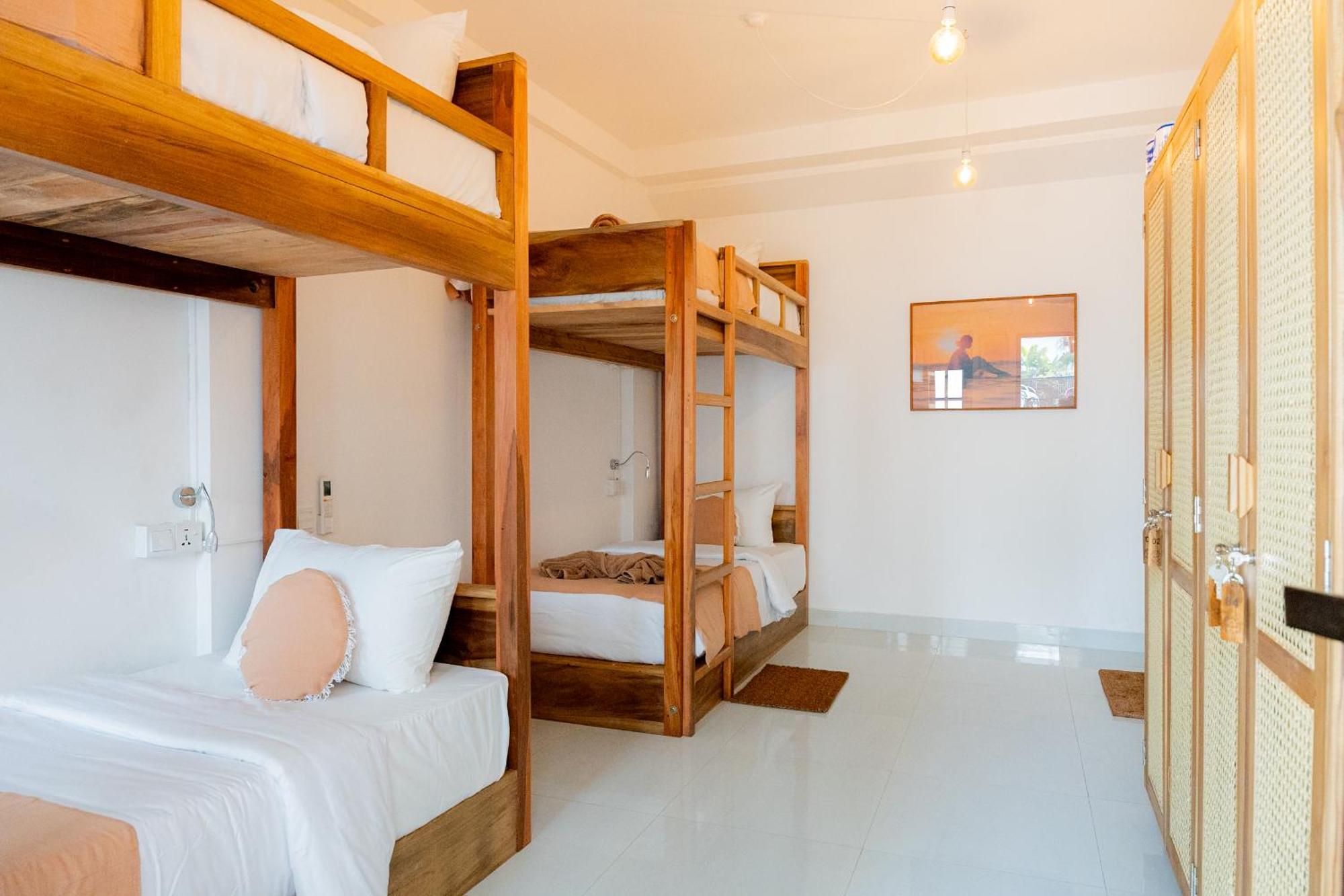 Lucky'S Surf Camp Bed & Breakfast Weligama Eksteriør bilde