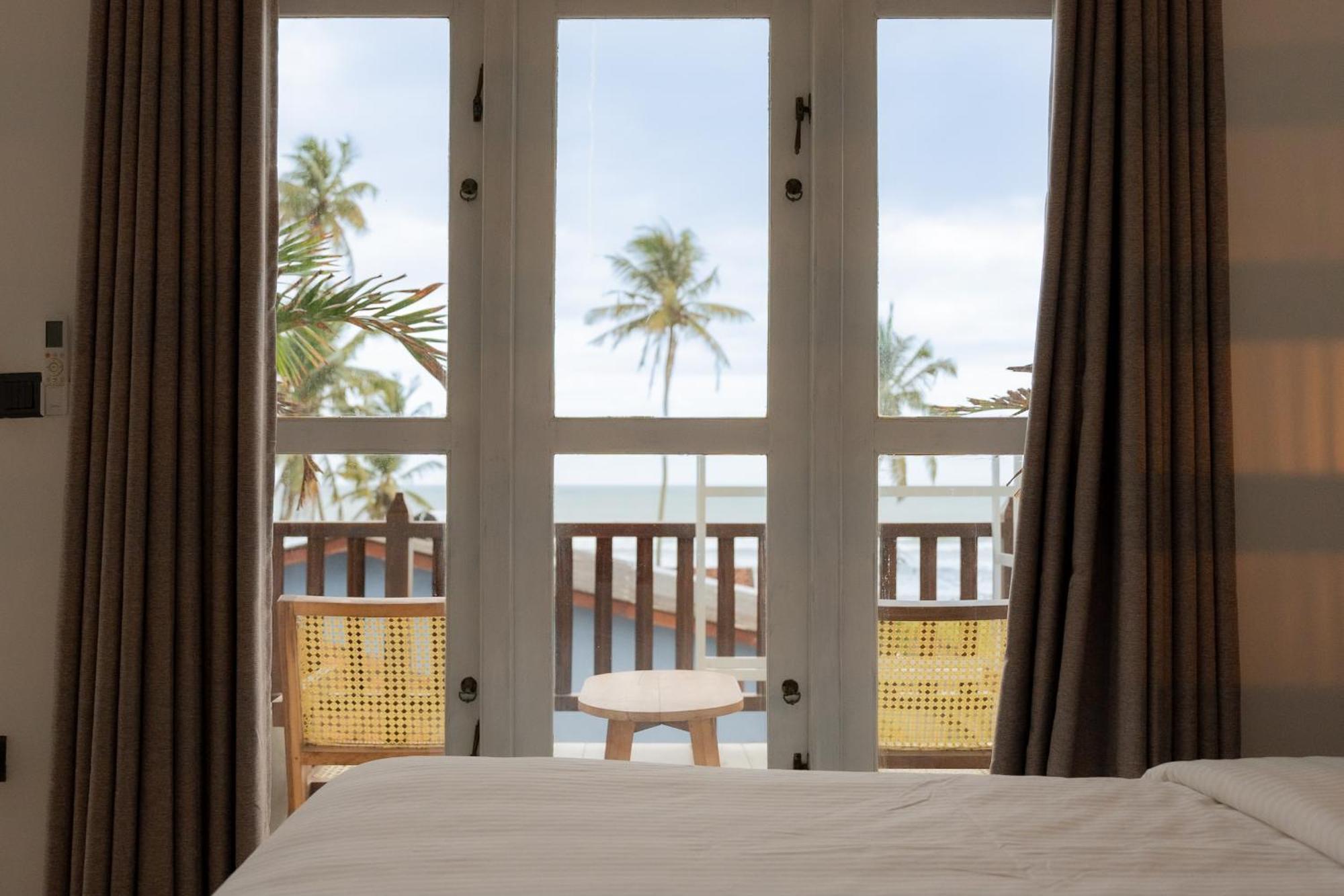 Lucky'S Surf Camp Bed & Breakfast Weligama Eksteriør bilde