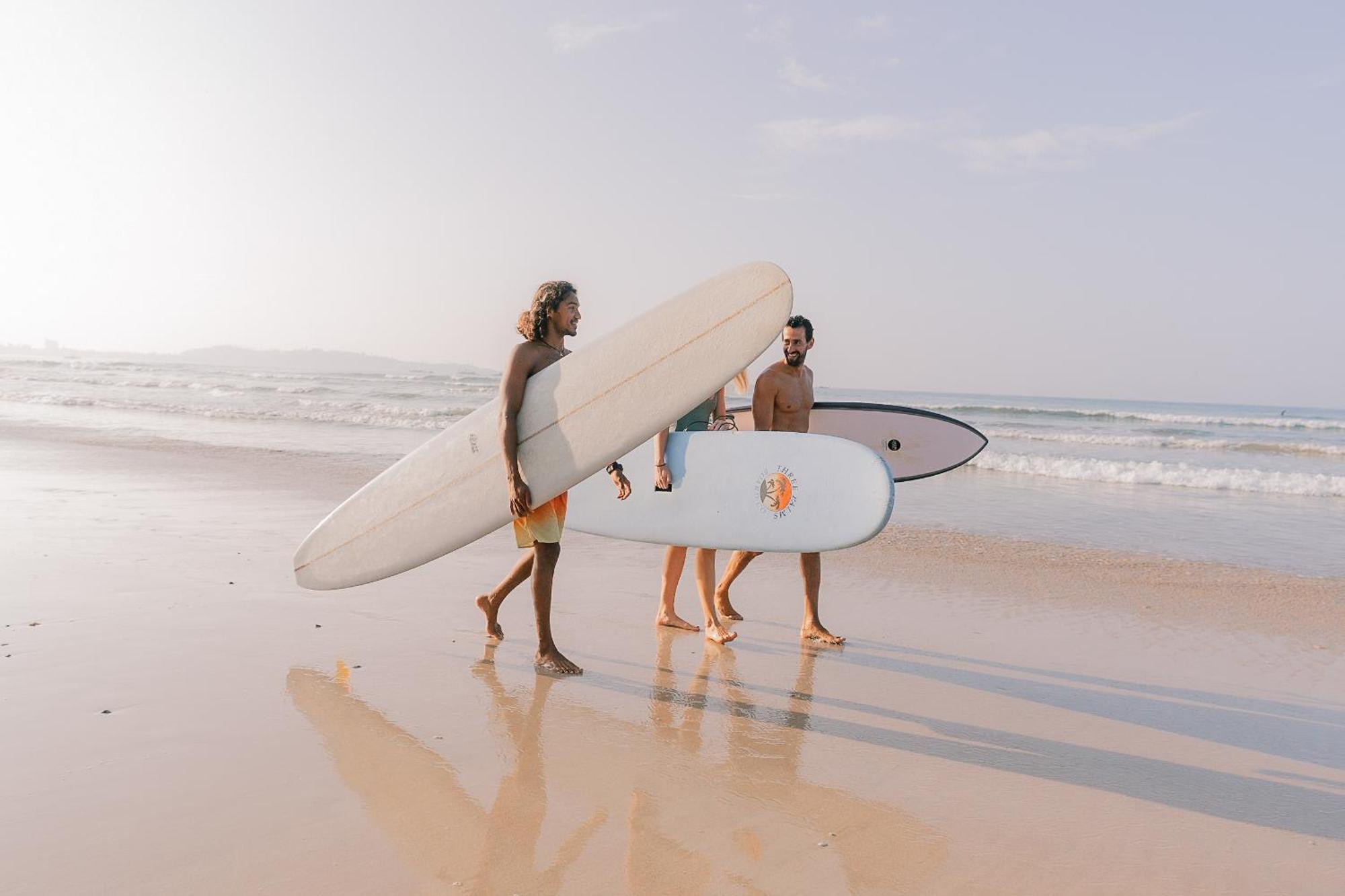 Lucky'S Surf Camp Bed & Breakfast Weligama Eksteriør bilde