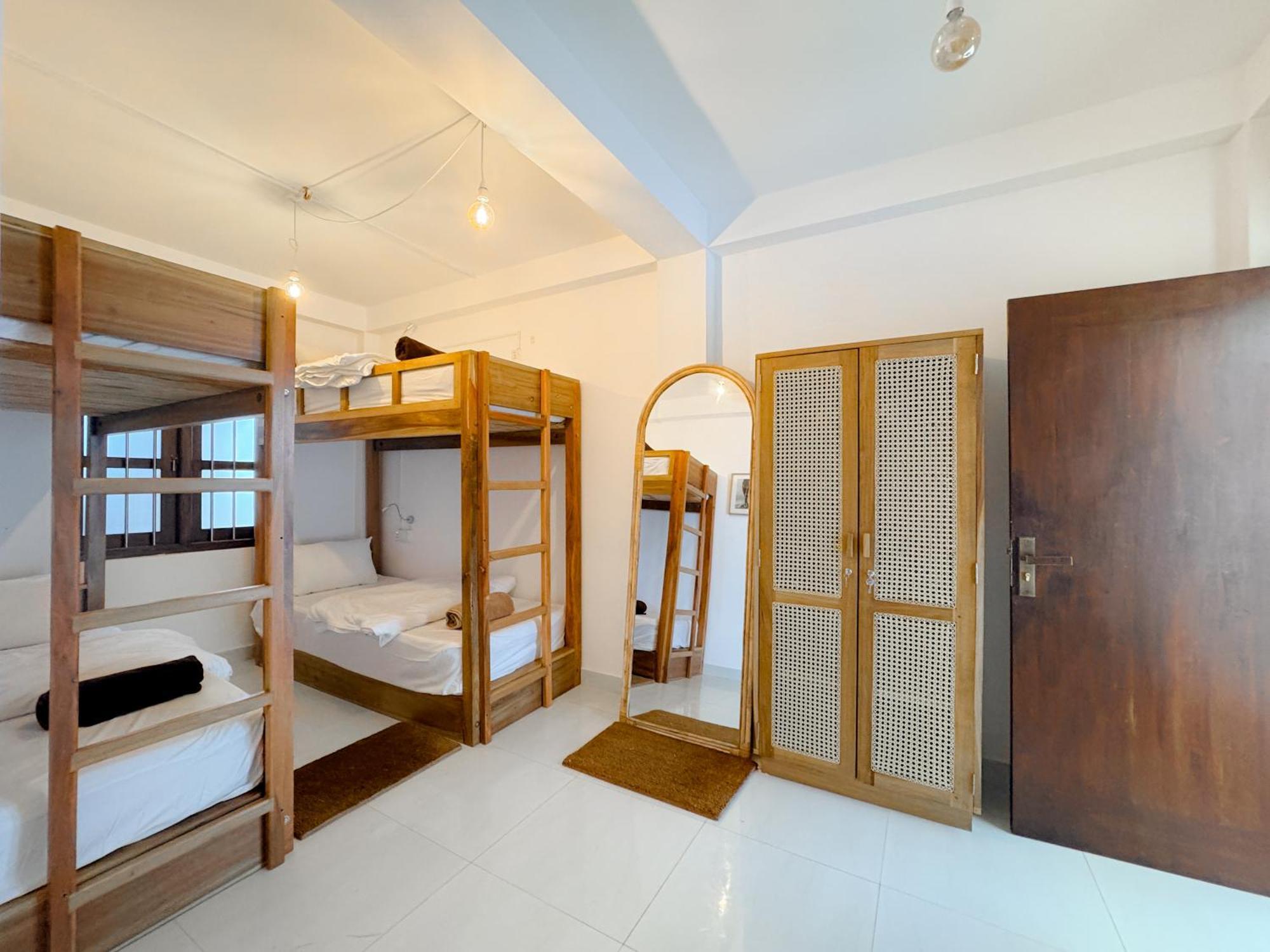Lucky'S Surf Camp Bed & Breakfast Weligama Eksteriør bilde