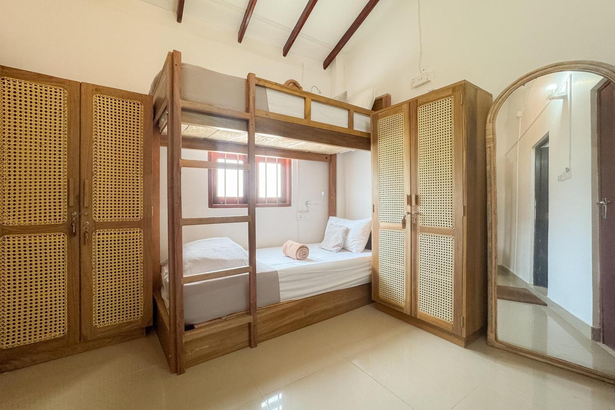 Lucky'S Surf Camp Bed & Breakfast Weligama Eksteriør bilde